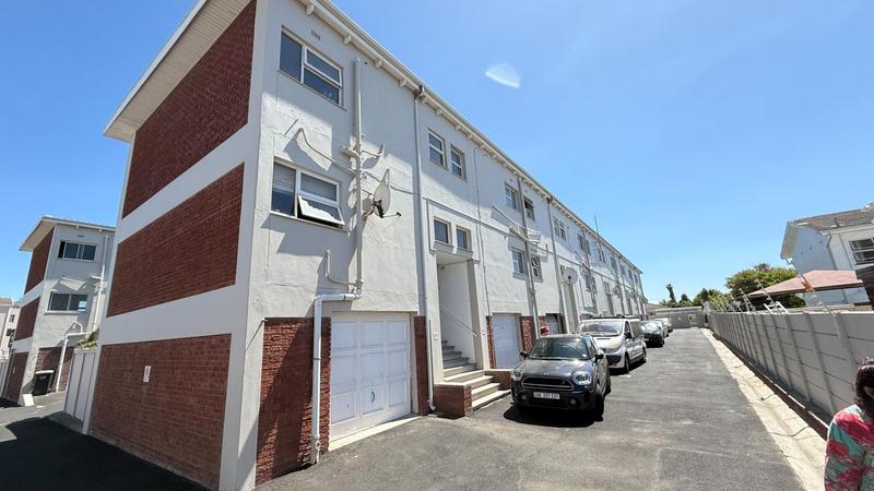 To Let 2 Bedroom Property for Rent in Bloubergrant Western Cape